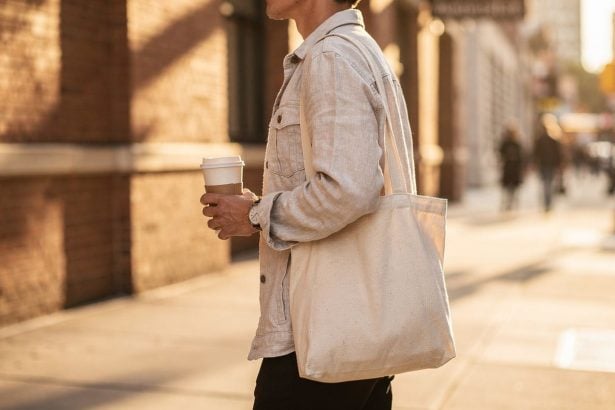 walking without earbuds / phones, attention and the brain